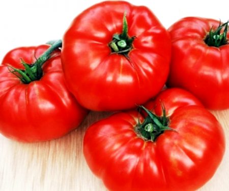 menanggung ulasan tomato kaki