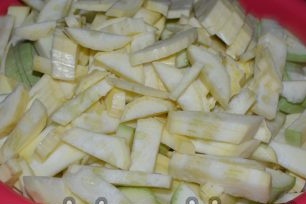 Skivad zucchini