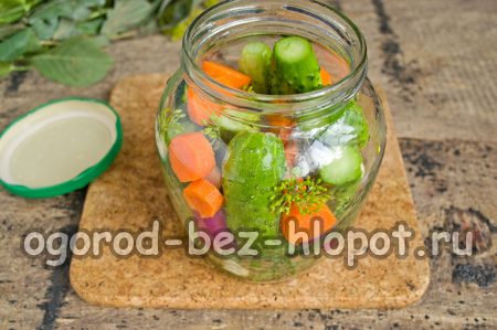 Zöldség az üvegedénybe