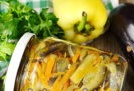 Pyaterochka-salade voor de winter met aubergine