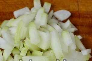 peel and finely chop the onion