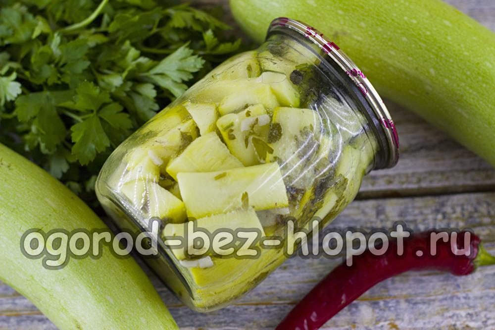 zucchini dengan mustard dan bawang putih