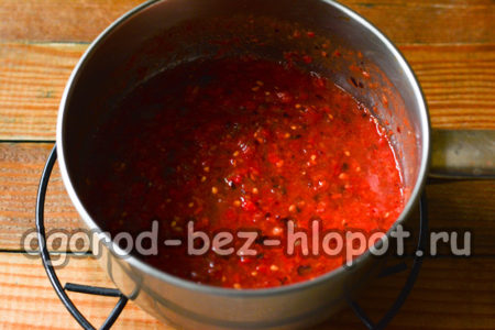hervir la salsa de tomate