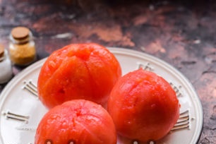 kupas tomato