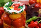 tomater med basilika