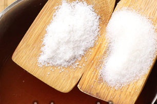 tillsätt salt, socker