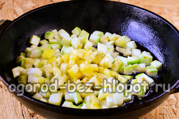fry zucchini and pepper