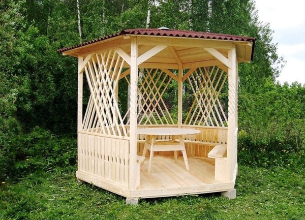 DIY houten tuinhuisje