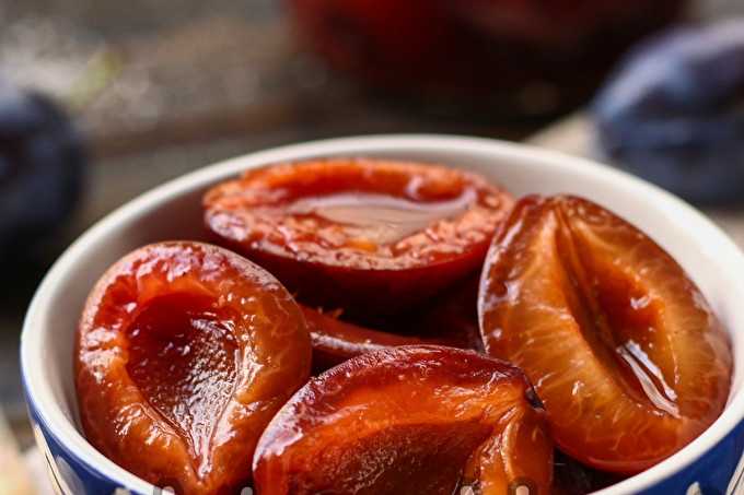 how to pickle plums for the winter