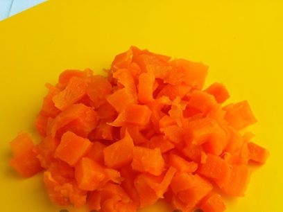 nakrájanú mrkvu