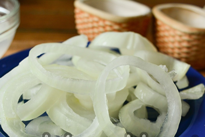 how to pickle onions quickly and tasty