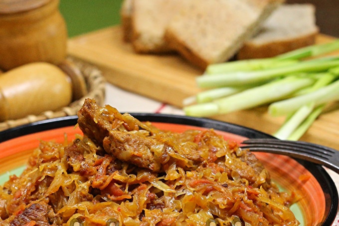 stewed sauerkraut with meat