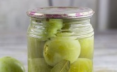 Preserved Green Tomatoes