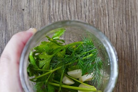 dill, garlic in a jar