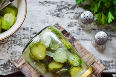 cucumber salad with onions and vegetable oil