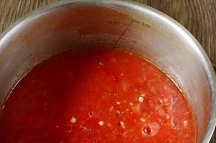 усукана доматена смес